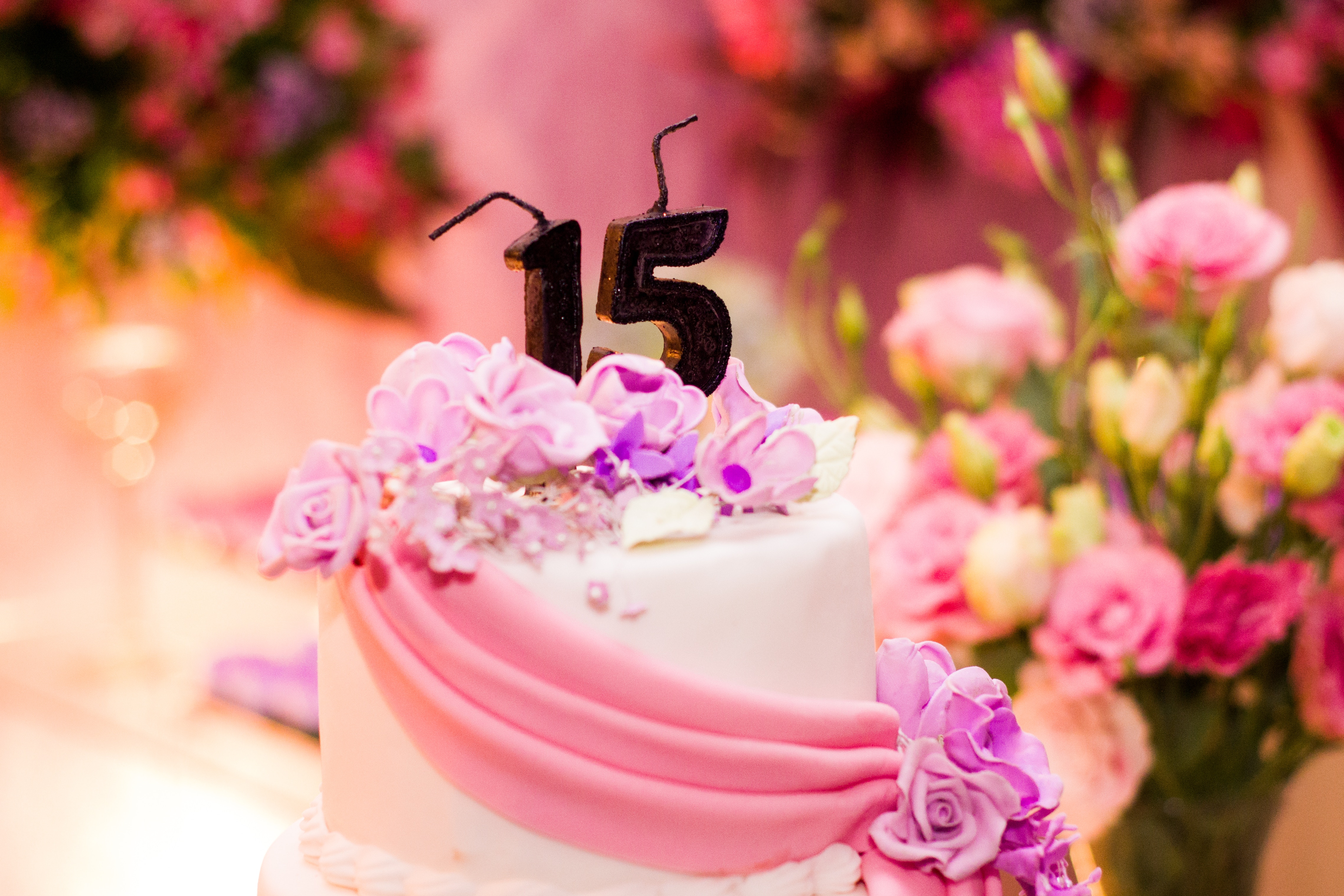 A birthday cake for a Sweet 15